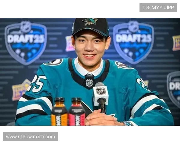 中国冰球里程碑：18 岁王浩西 NHL 第 33 顺位创亚洲纪录